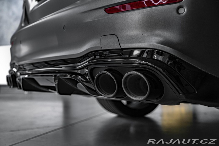 Mercedes-Benz E E53 AMG PANO/DOVĚR/KARBON 2021