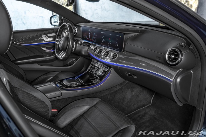 Mercedes-Benz E E53 AMG PANO/DOVĚR/KARBON 2021