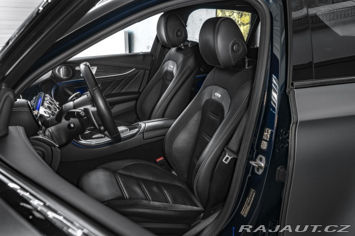 Mercedes-Benz E E53 AMG PANO/DOVĚR/KARBON 2021