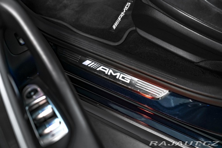 Mercedes-Benz E E53 AMG PANO/DOVĚR/KARBON 2021