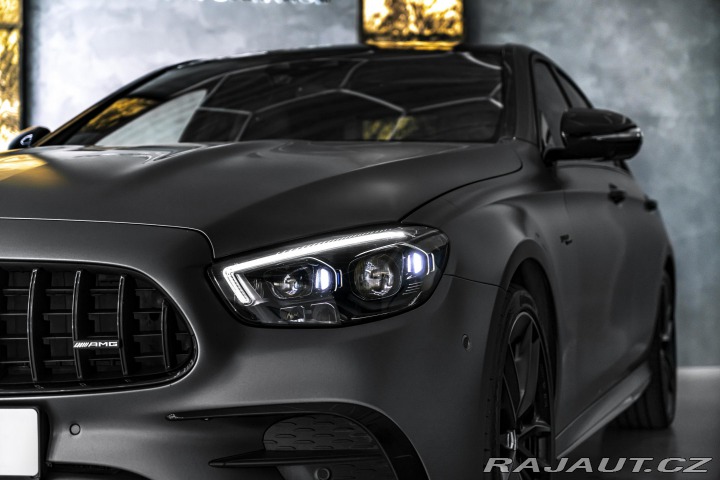Mercedes-Benz E E53 AMG PANO/DOVĚR/KARBON 2021