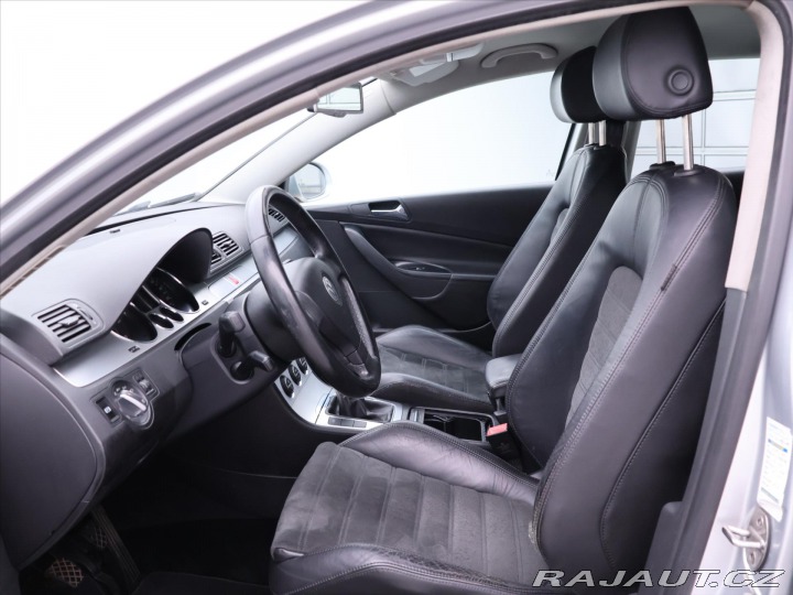 Volkswagen Passat 2,0 TDI 103kW Highline 1. 2006