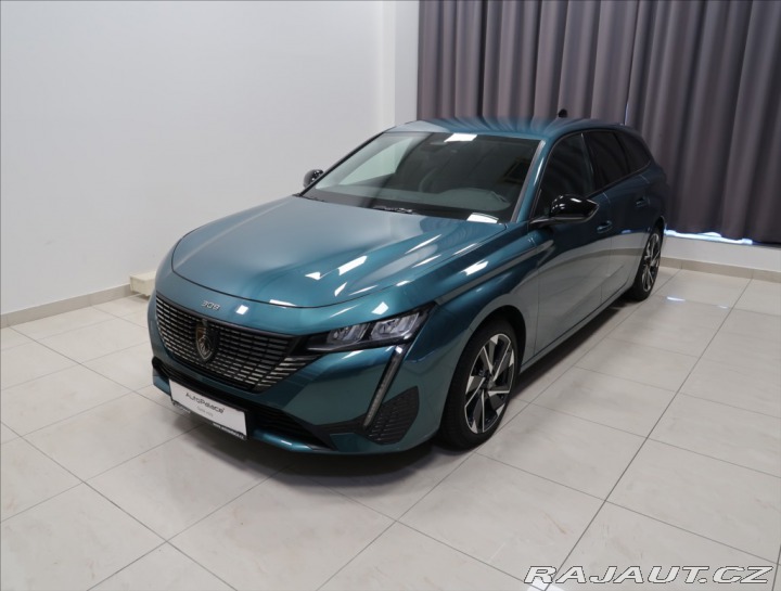 Peugeot 308 1,2 PT AT ALLURE NAVI KAM 2024