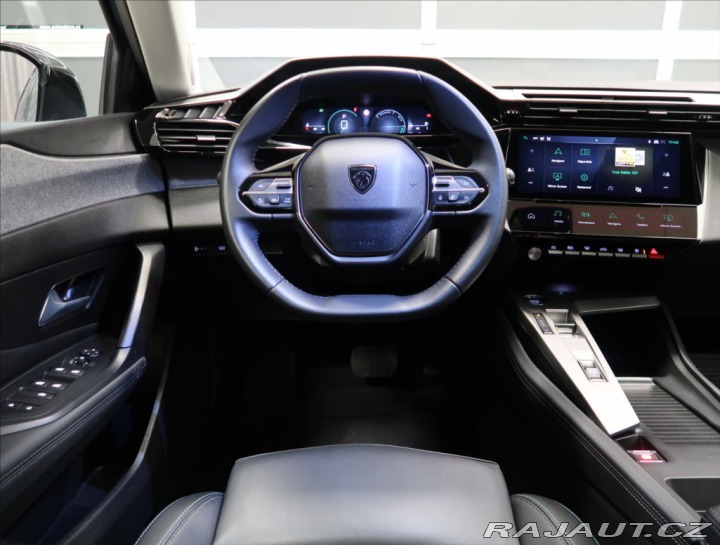 Peugeot 308 1,2 PT AT ALLURE NAVI KAM 2024
