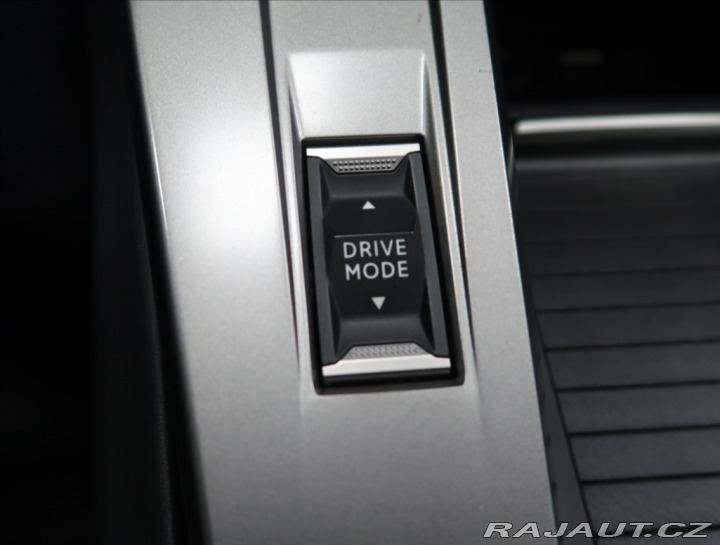 Peugeot 308 1,2 SW ALLURE 136e  AUT 2024