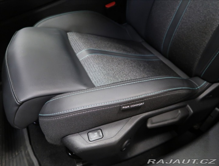 Peugeot 308 1,2 SW ALLURE 136e  AUT 2024