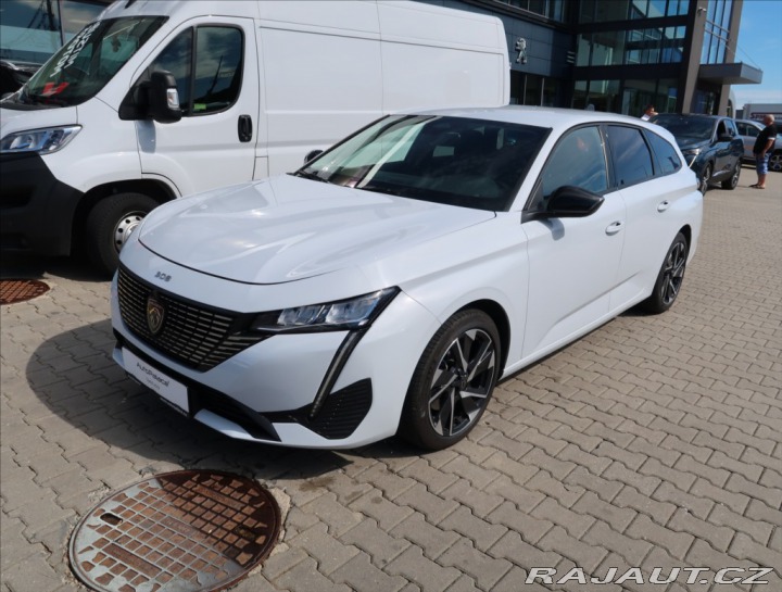 Peugeot 308 1,2 SW ALLURE PureTech 13 2024
