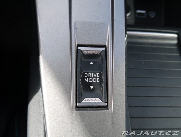 Peugeot 308 1,2 SW ALLURE PureTech 13 2024