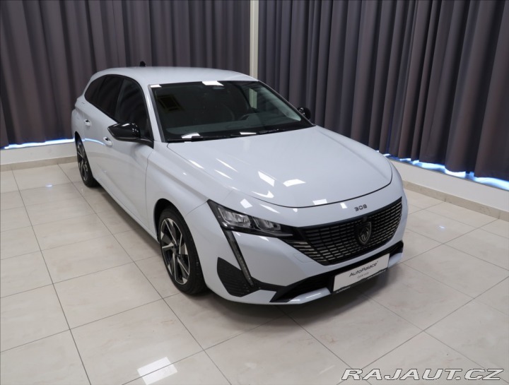Peugeot 308 1,2 PT AT ALLURE NAVI KAM 2024