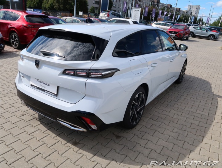 Peugeot 308 1,2 SW ALLURE PureTech 13 2024