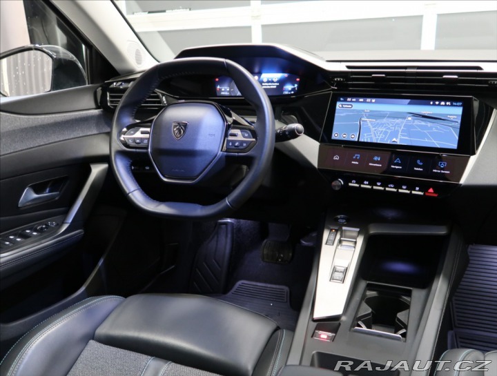 Peugeot 308 1,2 PT AT ALLURE NAVI KAM 2024