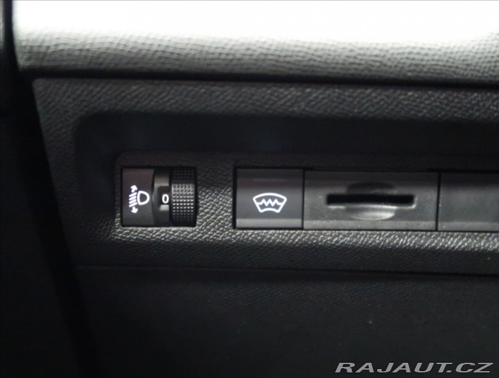 Peugeot 308 1,5 BlueHDi AT ALLURE PA 2024