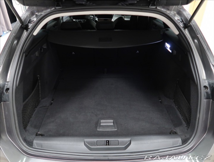 Peugeot 308 1,5 BlueHDi AT ALLURE PA 2024