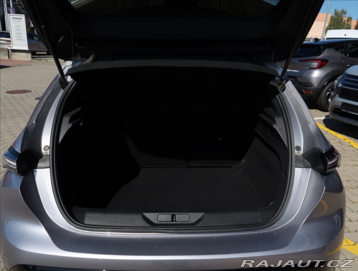 Peugeot 308 1,2 ALLURE PureTech 130 2024