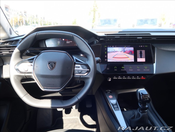 Peugeot 308 1,2 ALLURE PureTech 130 2024