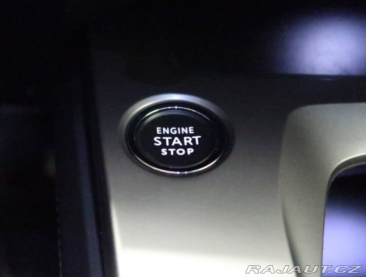 Peugeot 308 1,2 PT ALLURE NAVI KAMERA 2024