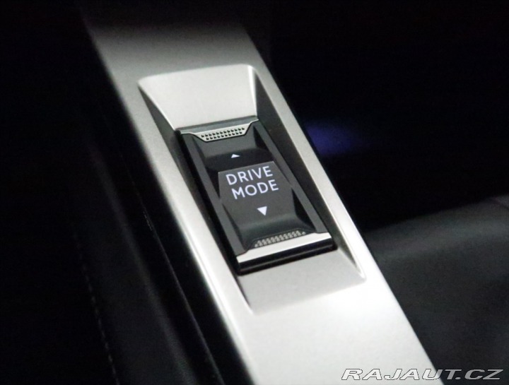 Peugeot 308 1,2 PT ALLURE NAVI KAMERA 2024