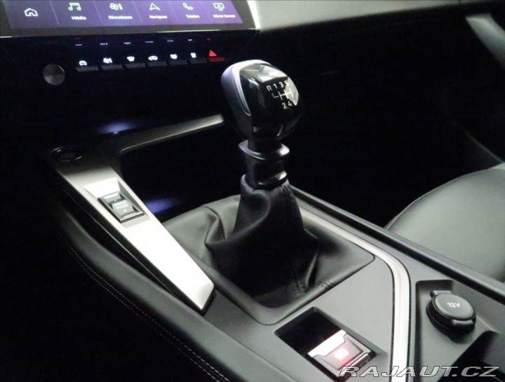 Peugeot 308 1,2 PT ALLURE NAVI KAMERA 2024