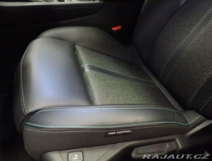 Peugeot 308 1,2 PT ALLURE NAVI KAMERA 2024