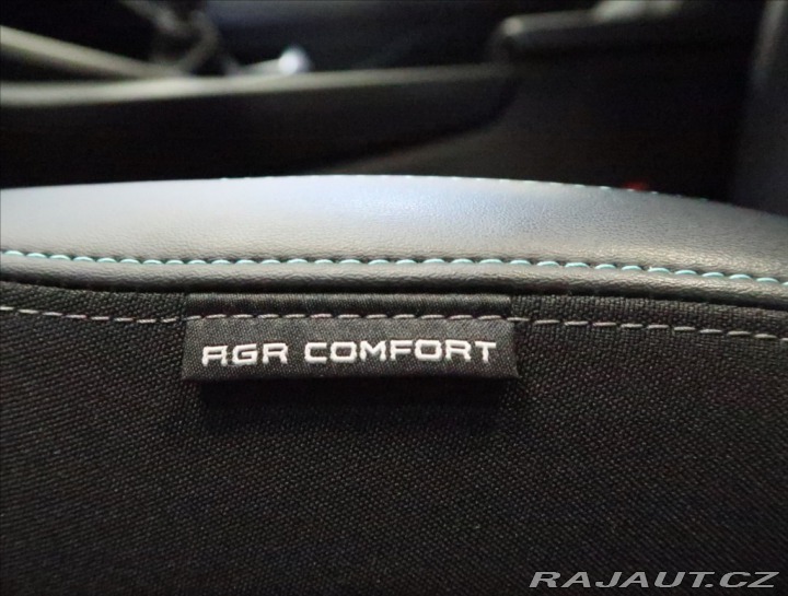 Peugeot 308 1,2 ALLURE PureTech  130 2024