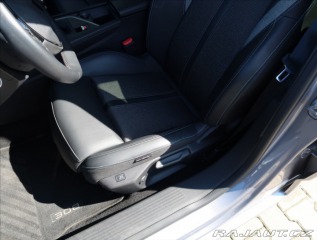 Peugeot 308 1,2 ALLURE PureTech  130 2024