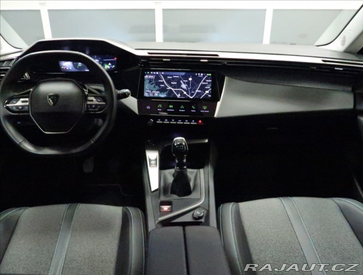 Peugeot 308 1,2 PT ALLURE NAVI KAMERA 2024