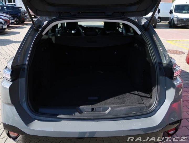 Peugeot 308 1,2 SW ALLURE PureTech 13 2024