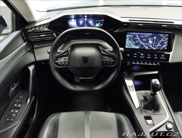 Peugeot 308 1,2 PT ALLURE NAVI KAMERA 2024