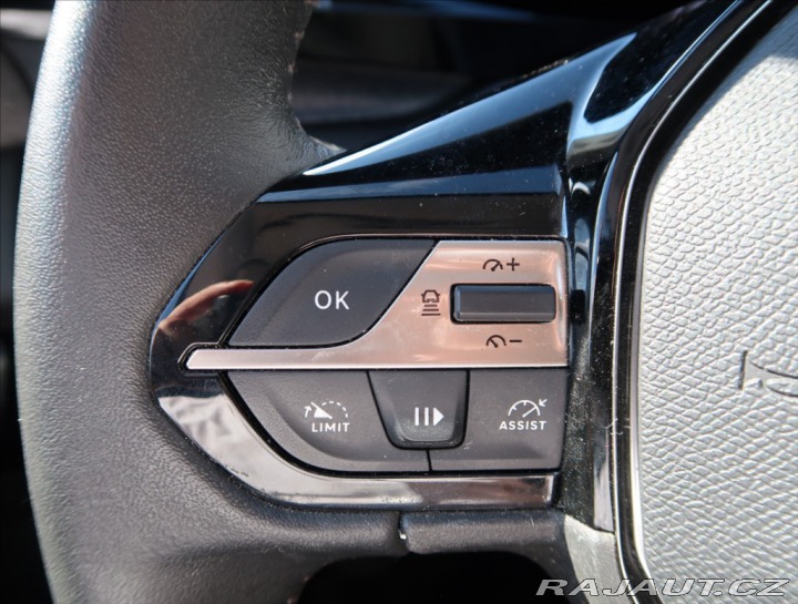 Peugeot 308 1,2 SW ALLURE PureTech 13 2024