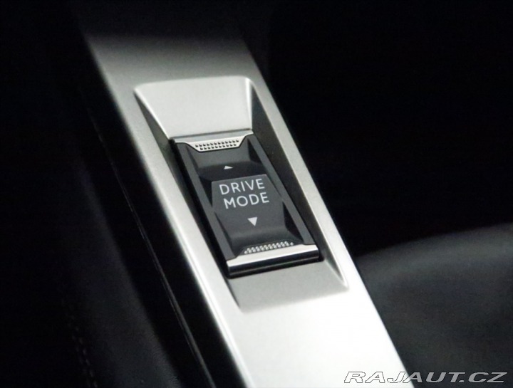 Peugeot 308 1,2 PT ALLURE NAVI KAMERA 2024