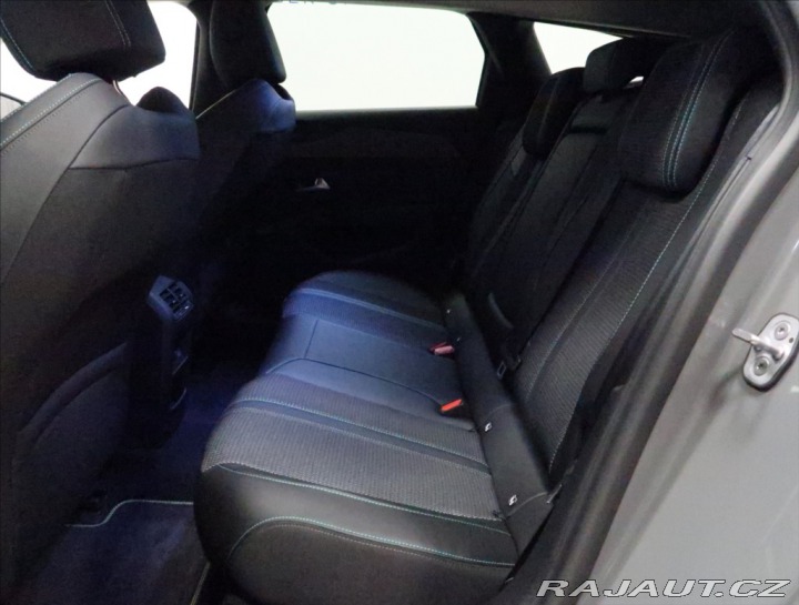 Peugeot 308 1,2 PT ALLURE NAVI KAMERA 2024