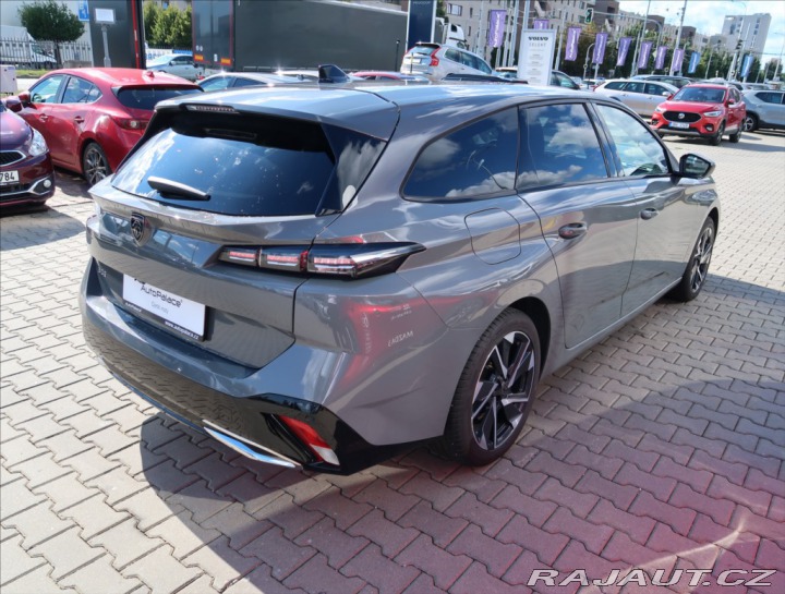 Peugeot 308 1,2 SW ALLURE PureTech 13 2024