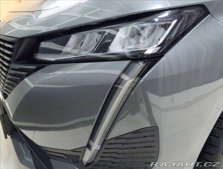 Peugeot 308 1,2 PT ALLURE NAVI KAMERA 2024
