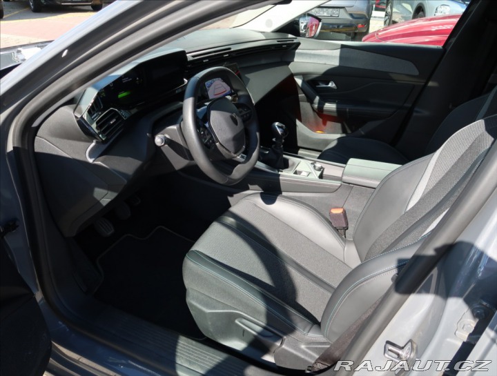 Peugeot 308 1,2 SW ALLURE PureTech 13 2024