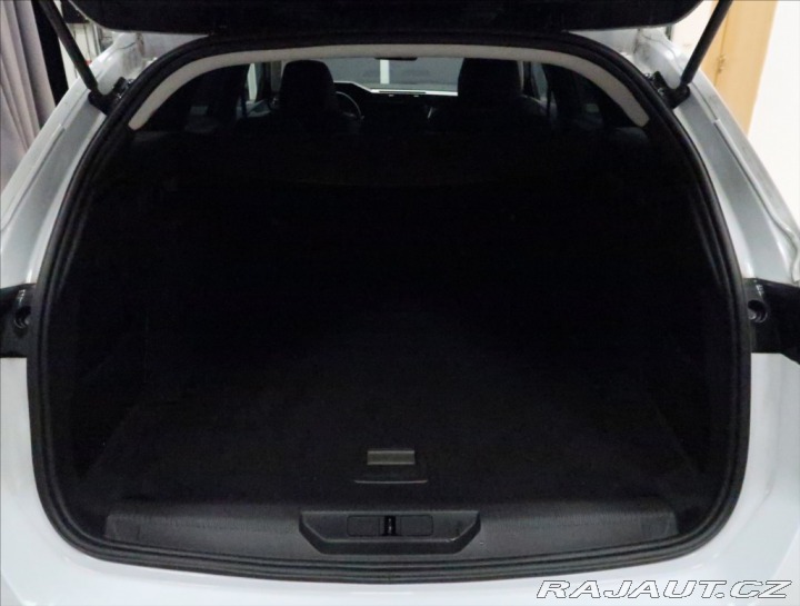 Peugeot 308 1,5 BlueHDi AT ALLURE NA 2024