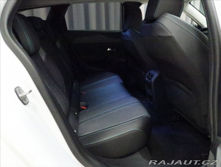 Peugeot 308 1,5 BlueHDi AT ALLURE NA 2024