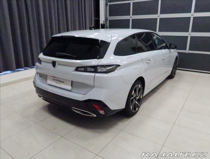 Peugeot 308 1,5 BlueHDi AT ALLURE NA 2024