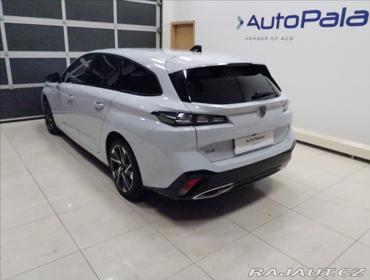 Peugeot 308 1,5 BlueHDi AT ALLURE NA 2024
