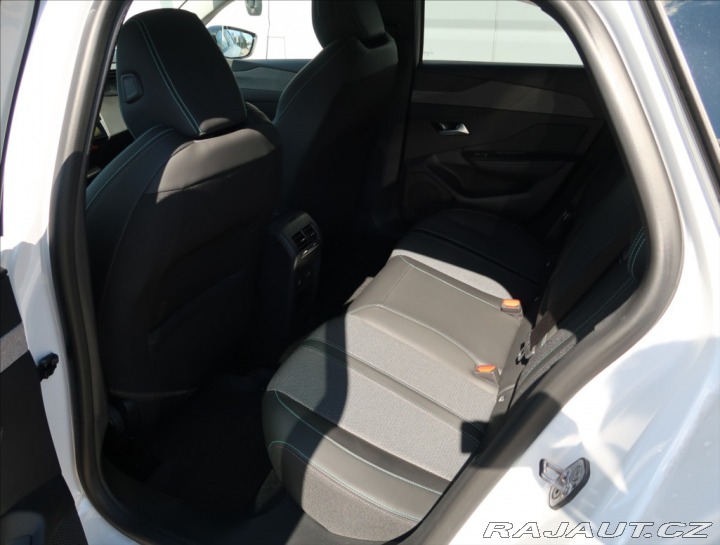 Peugeot 308 1,5 SW ALLURE HDi 130 AUT 2024