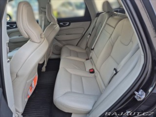 Volvo XC60 2,0 B4 AWD diesel Momentu 2020