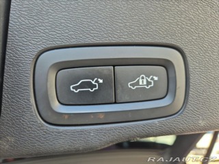 Volvo XC60 2,0 B4 AWD diesel Momentu 2020