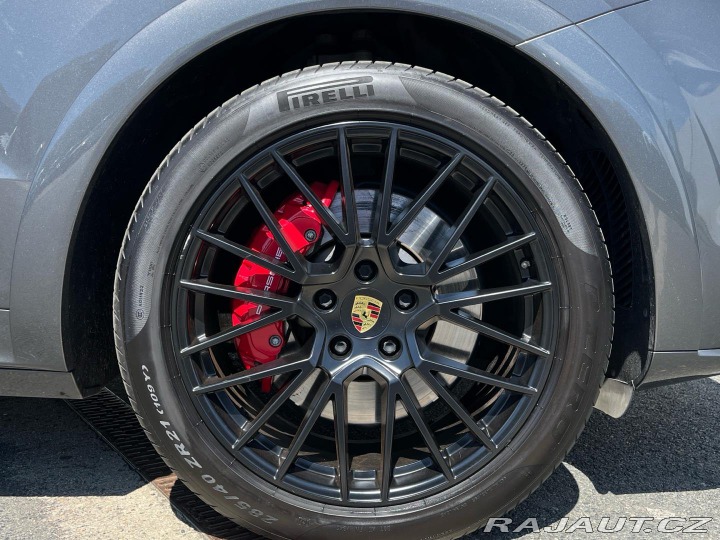 Porsche Cayenne GTS 2022
