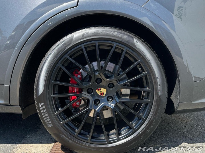 Porsche Cayenne GTS 2022
