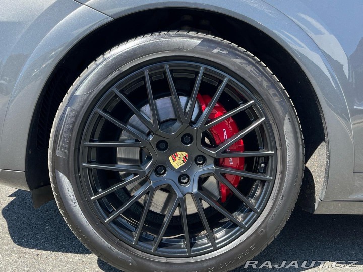 Porsche Cayenne GTS 2022