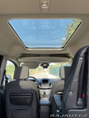 Ford Tourneo Connect pro převoz vozíčkáře 2017