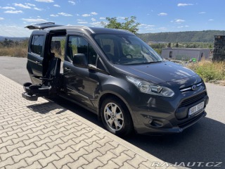 Ford Tourneo Connect pro převoz vozíčkáře 2017