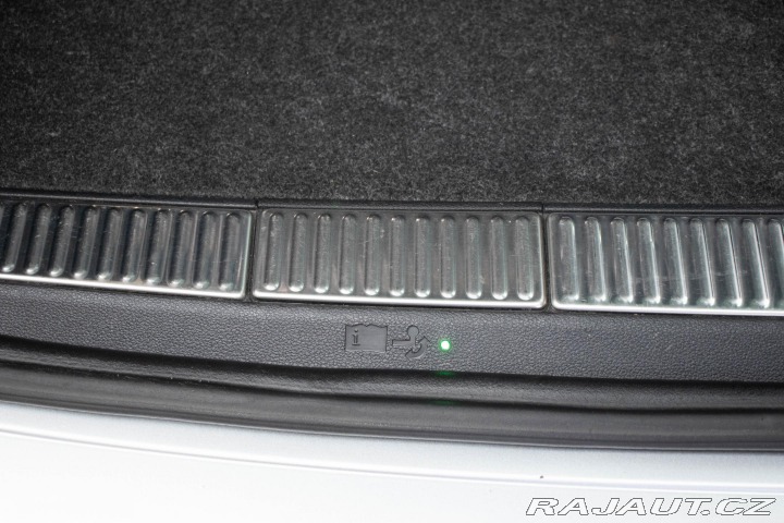 Škoda Superb 2.0 TDI 140 STYLE*DSG*TAŽ 2020