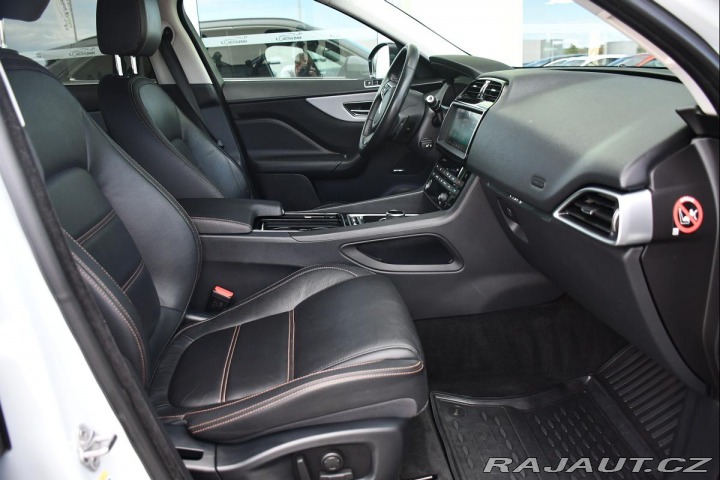 Jaguar F-Pace 20d AWD 2015