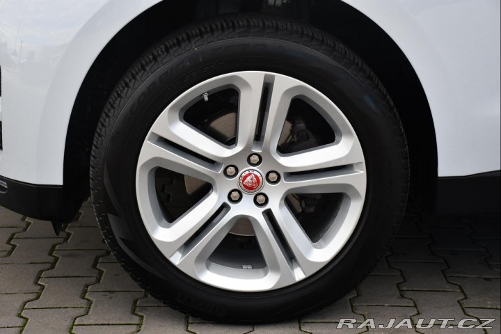 Jaguar F-Pace 20d AWD REZERVACE 2015