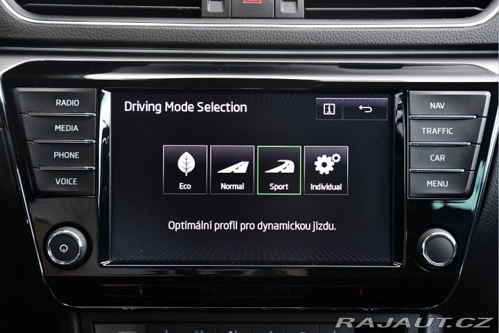 Škoda Superb 1.6TDi 88kW STYLE 2016